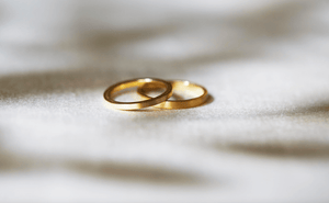 R ethical Journal あなたに似合うエシカルジュエリー 結婚指輪の選び方 - エシカルジュエリーブランド  R ETHICAL Official Site
